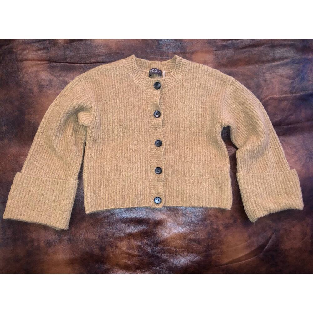 Dress Forum Los Angeles Small S Cropped Sweater